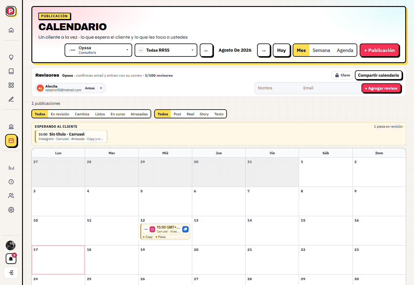 Calendario editorial Postfy con estados de aprobación
